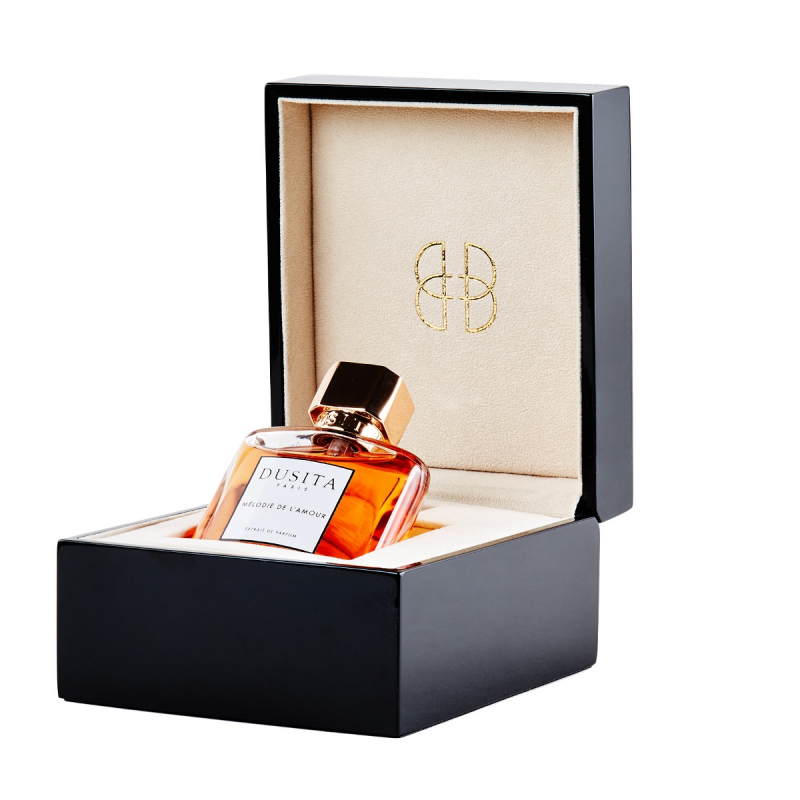 MÉLODIE DE L'AMOUR Dusita